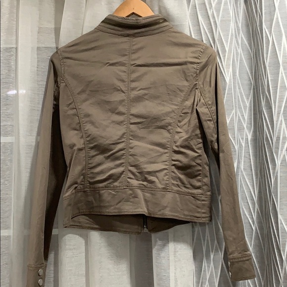 Express Jacket - Picture 2 of 10